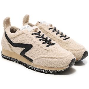 Rag & Bone Retro Runner in Beige Sherpa, Size 10